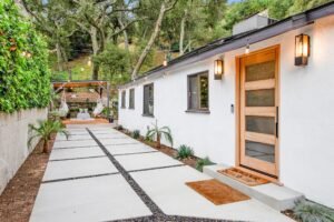 6940 Saint Estaban Thumb